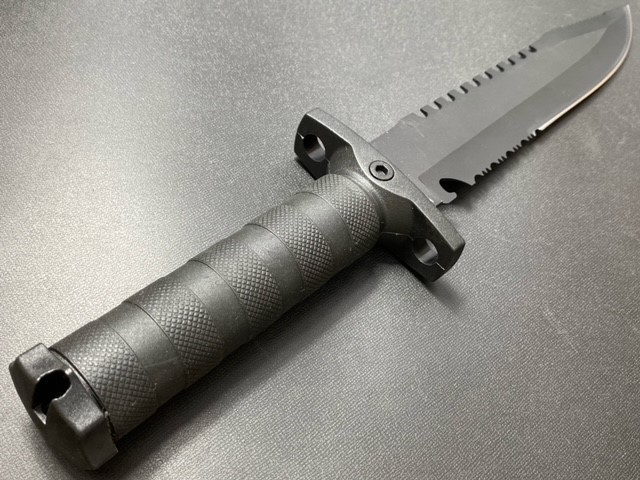 ★送料込み!★Columbia Saber★2328A　コロンビアナイフ　高品質ハンティングナイフ　ハードシース　タクティカルモデル　サバイバル 狩猟