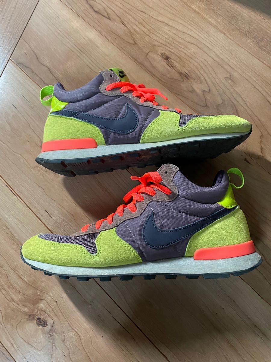 大幅値下げ 希少品 NIKE スニーカー レアカラー インターナショナリスト