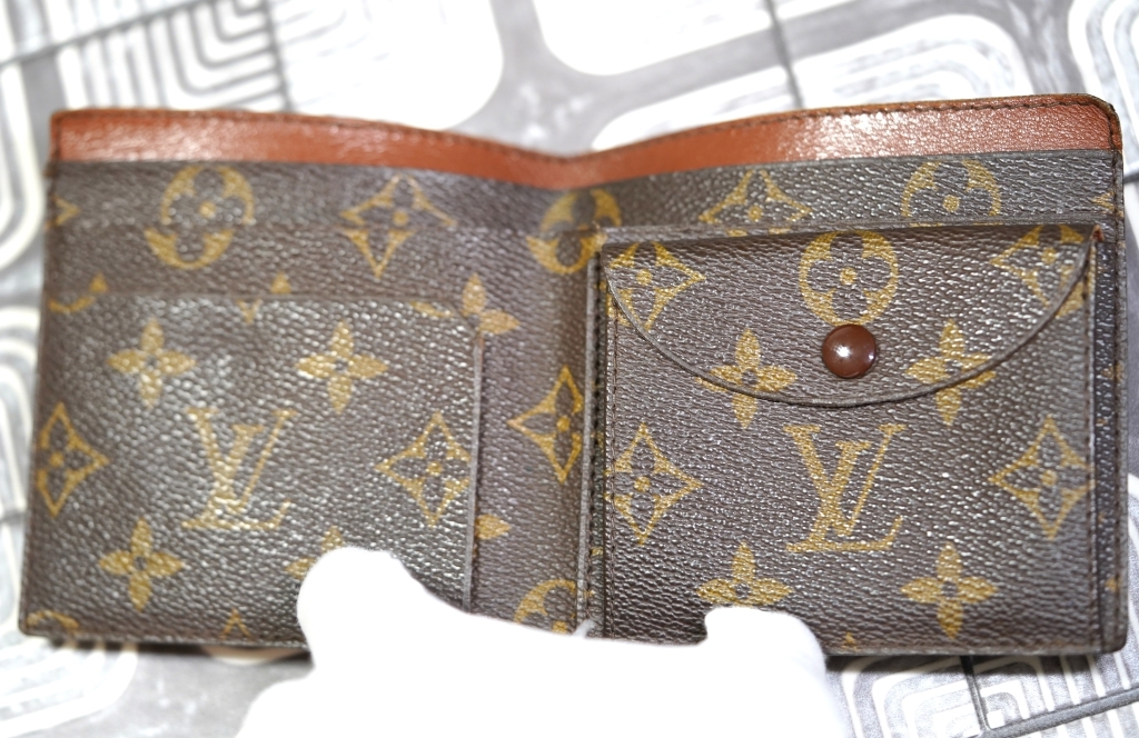 希少 ルイヴィトン 二つ折り財布 モノグラム 中古 ヴィンテージ 希少 ルイヴィトン 二つ折り財布 モノグラム 中古 ヴィンテージ