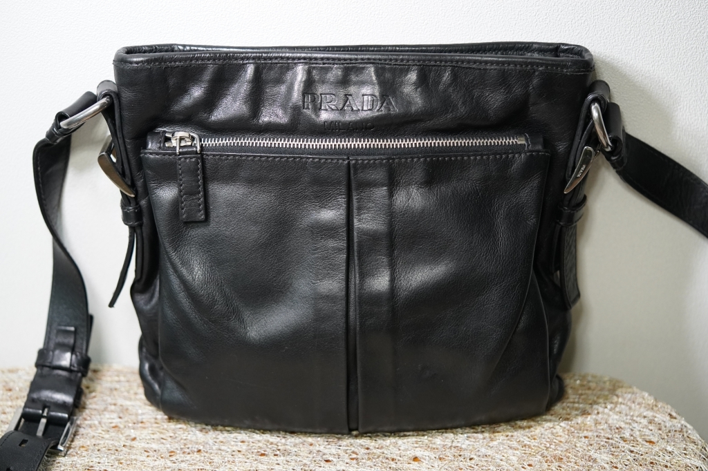 美品 PRADA プラダ メンズバッグ バッグ ショルダー ベルト 革 ソフト