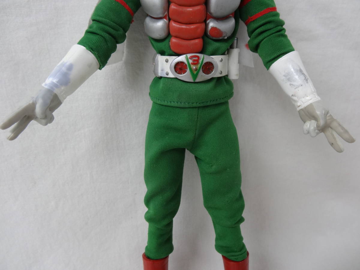 meti com RAH220 DX Kamen Rider V3 1/8 scale with defect goods 