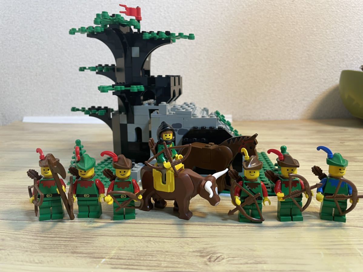 レゴ LEGO 6066 森のかくれ家 80年代 お城シリーズ フォレストマン 牛 水牛 レア 森の人 前髪 ちゃん ミニフィギュア