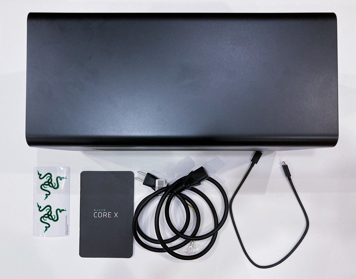 Razer Core X 外付けGPU eGPU BOX ThunderBolt 3 700W Mac Windlows