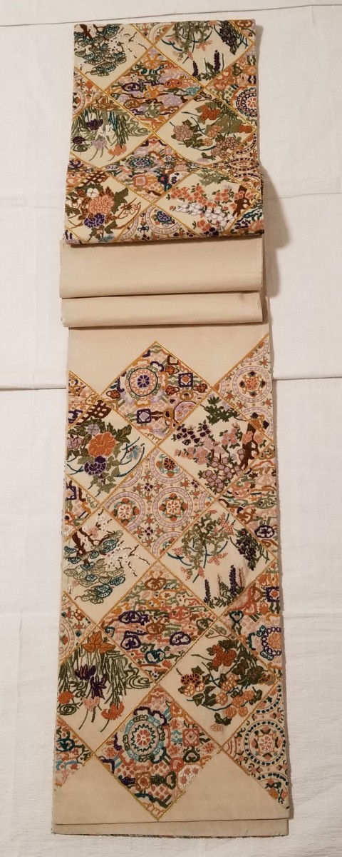 総相良刺繍 松 菊 藤 菖蒲 柄正絹 六通袋帯|Yahoo!フリマ(旧 総相良刺繍 松 菊 藤 菖蒲 柄正絹 六通袋帯|Yahoo!フリマ(旧