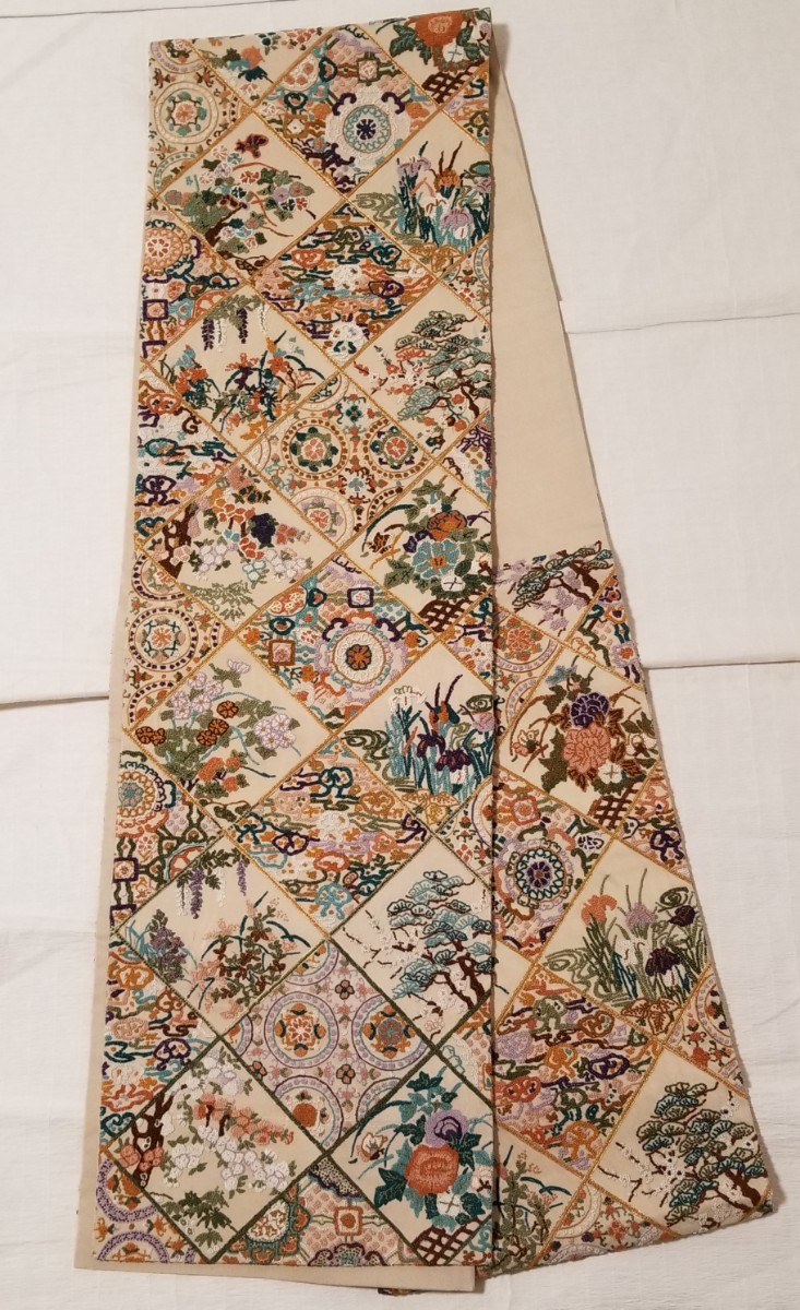 総相良刺繍 松 菊 藤 菖蒲 柄正絹 六通袋帯|Yahoo!フリマ(旧 総相良刺繍 松 菊 藤 菖蒲 柄正絹 六通袋帯|Yahoo!フリマ(旧