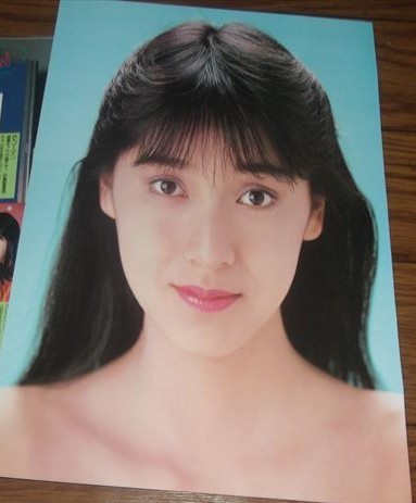 ※追加値下げしました 80年代アイドルお宝グッズ 伊藤智恵理トレーナーとシール Yahoo!オークション - 80年代アイドル【伊藤智恵理】7ページ