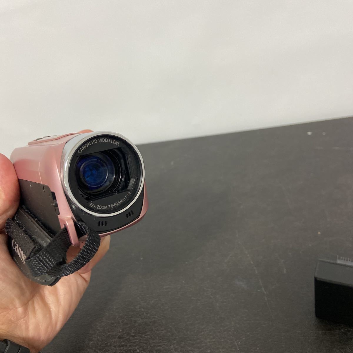 Yahoo!オークション - Canon デジタルビデオカメラ iVIS HF-R42 Yahoo!オークション - Canon デジタルビデオカメラ iVIS HF-R42