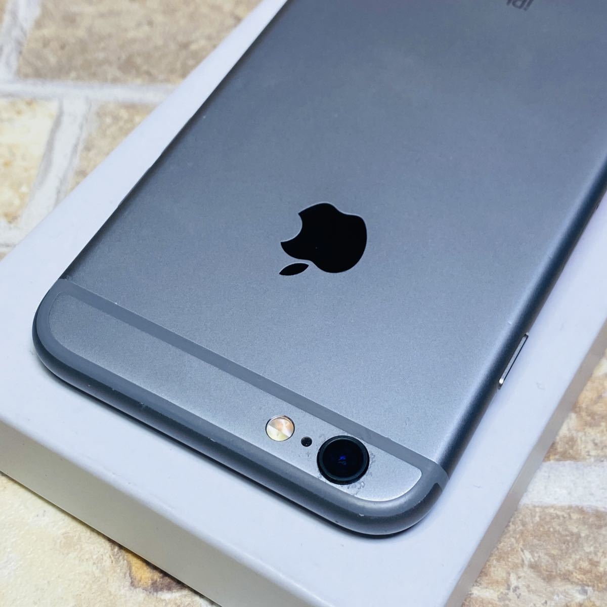 iPhone 6s Space Gray 64GB SIMフリー