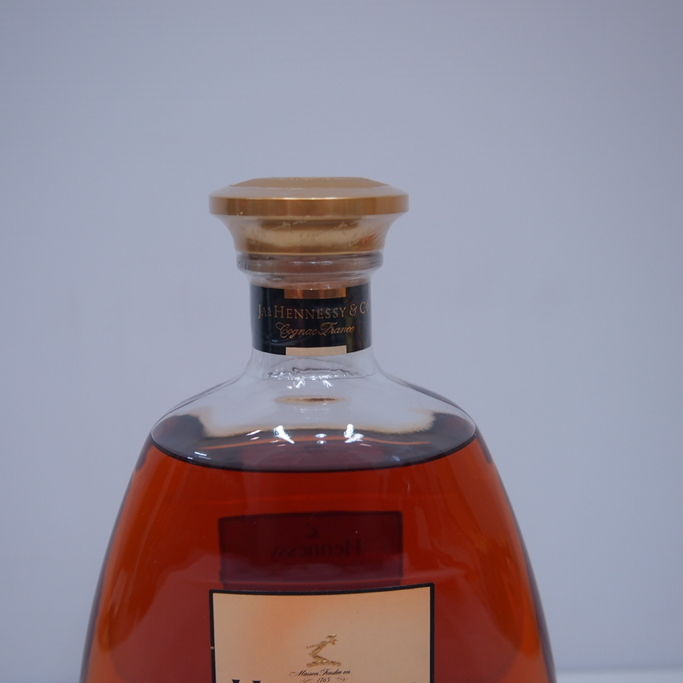 G18276A1K ☆ヘネシー ファイン ド コニャック Hennessy FINE de COGNAC 700ml 40% コニャック ブランデー 古酒 未開栓_画像3