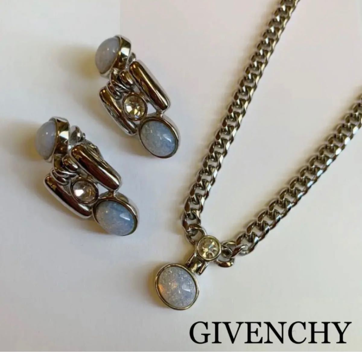 美品 GIVENCHY ヴィンテージ イヤリング 美品 GIVENCHY ヴィンテージ イヤリング