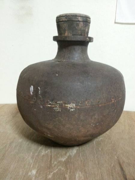 アンティーク 古い 鉄 壺 オブジェ ビンテージ_画像1