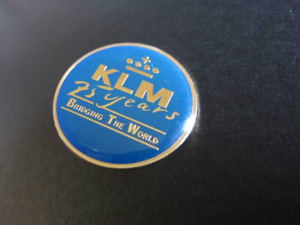 KLMオランダ航空■75周年記念ピン■BRIDGING THE WORLD_画像2