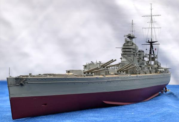 雅工房製1/700戦艦「ロドネー」(ビスマルク追撃戦時・砲塔可動)