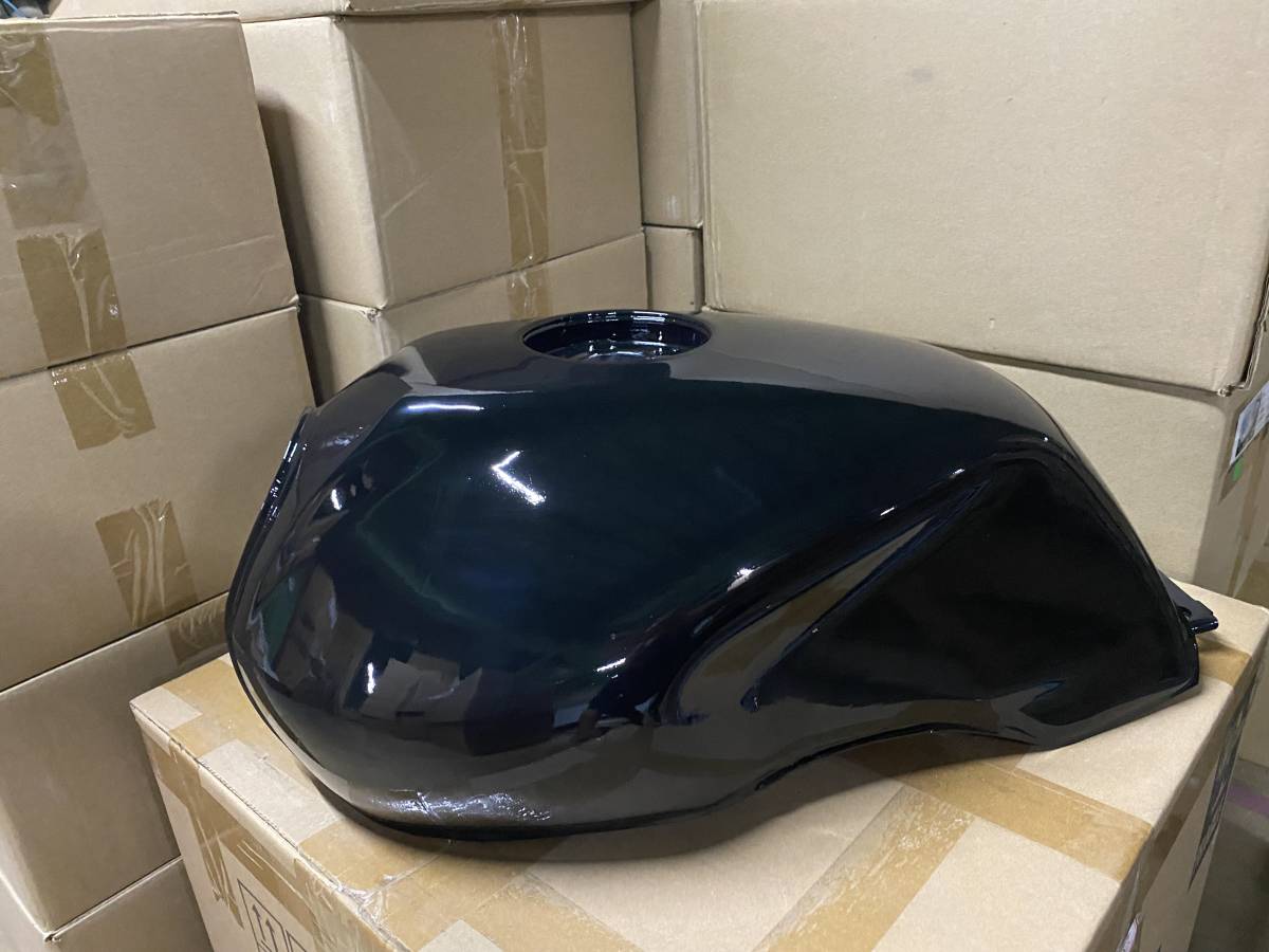 CB400SF NC31 タンク 黒 92~98 / フューエルタンク