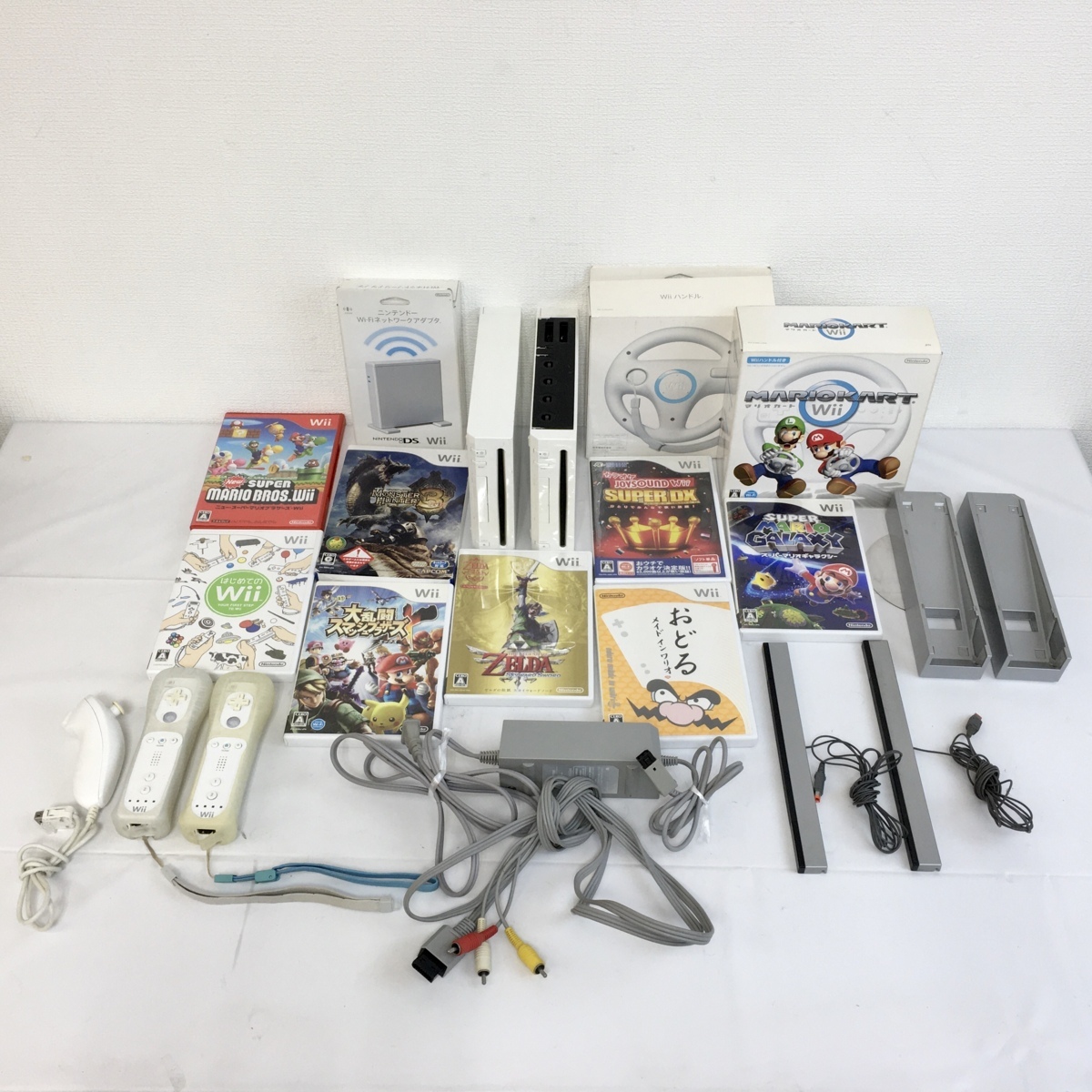 川口店 現状品 Nintendo 任天堂 Wii 本体 Rvl 001 リモコン ソフト7本 Wi Fiネットワークアダプタ ハンドル等 まとめ Wii本体 売買されたオークション情報 Yahooの商品情報をアーカイブ公開 オークファン Aucfan Com