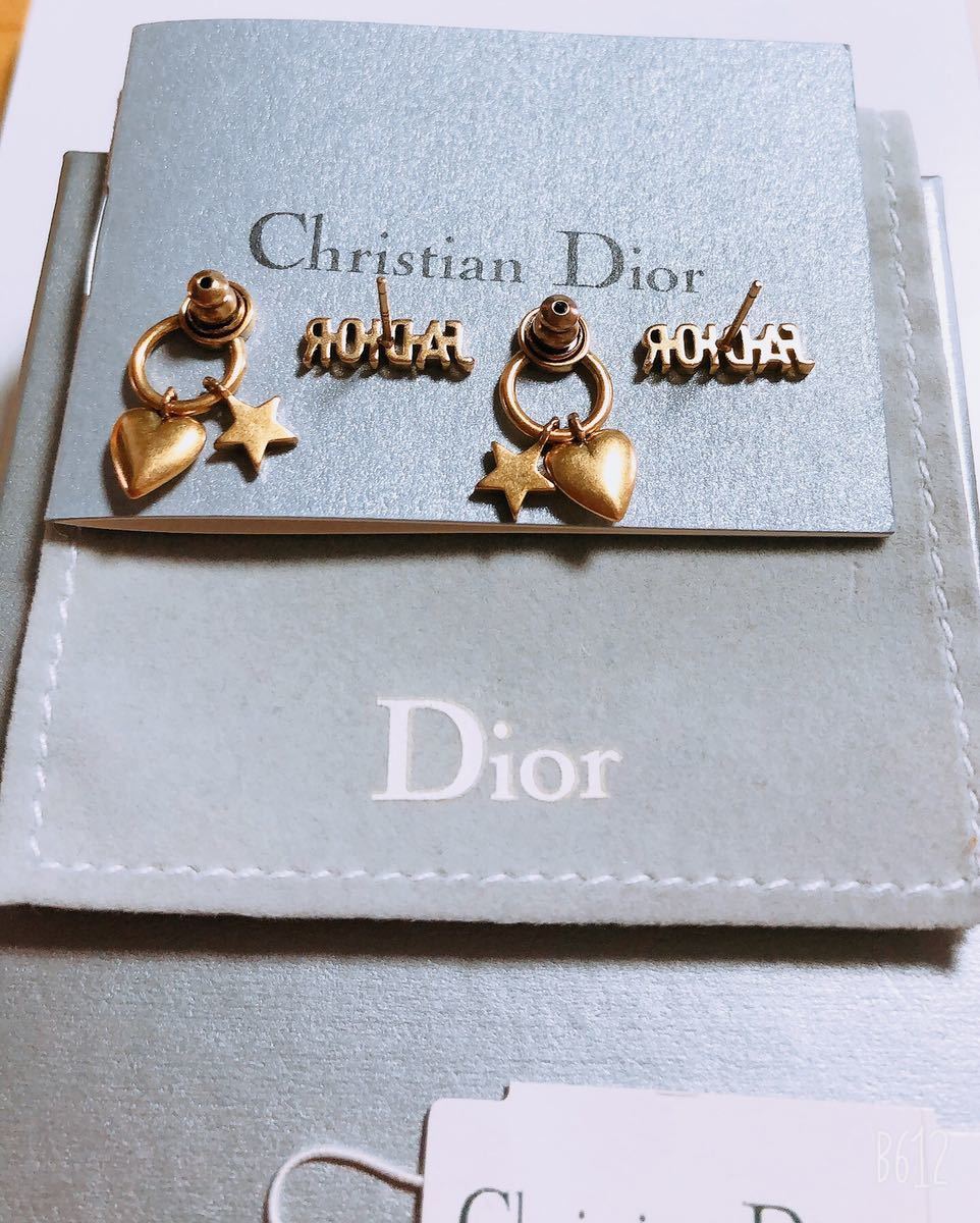 新色追加して再販 週末セールレア 美品 Dior ピアス ハート