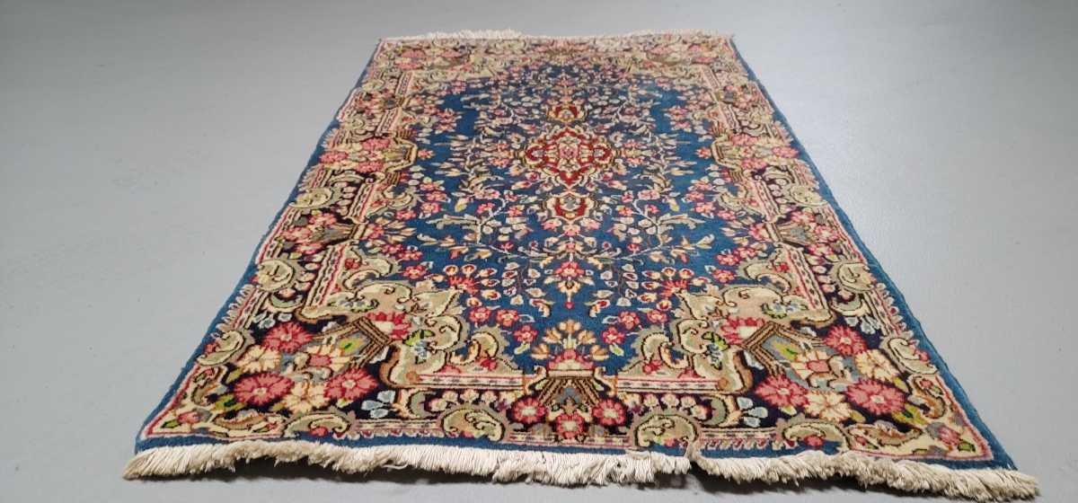 ペルシャ絨毯 未使用品 ケルマン 非常に綺麗 サイズ: 150cm×90cm_画像3