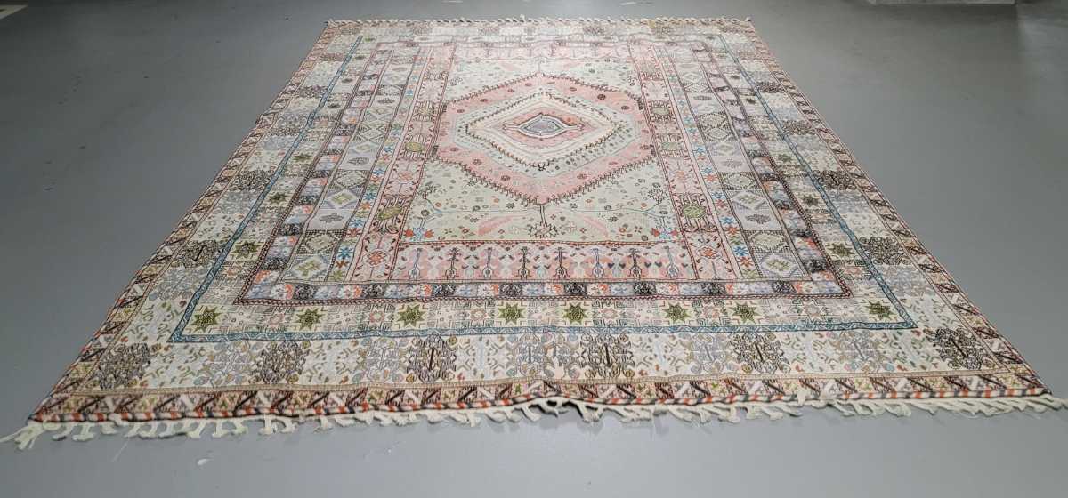 ペルシャ絨毯 綺麗なシラーズ産 大型絨毯 手作り サイズ 400cm×292cm_画像10