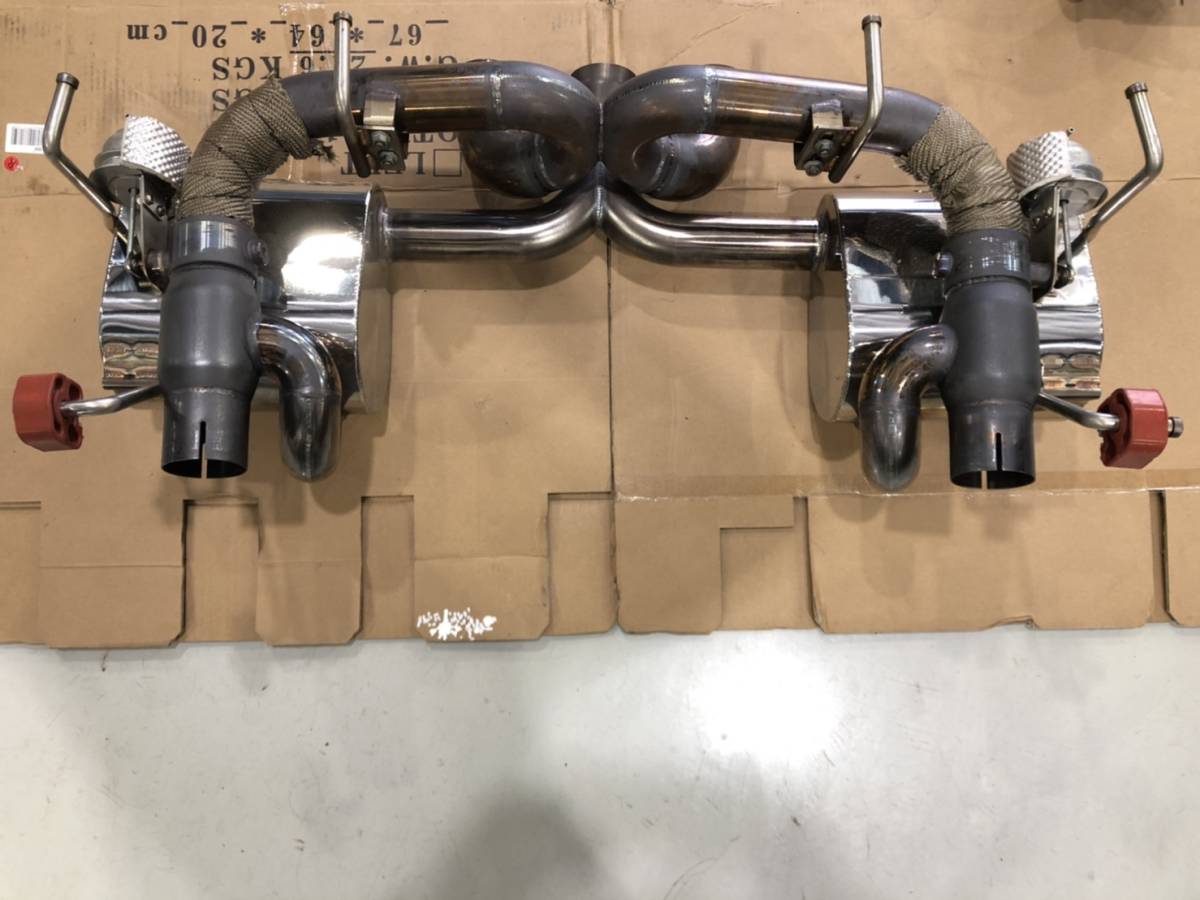 PowerCraft パワークラフト フェラーリ Ferrari 458イタリア ハイブリッドエキゾーストマフラーシステム 可変式 チタンテール 3本出し _画像3