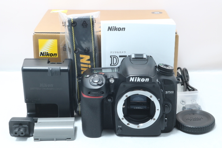 ☆極上品☆ Nikon D7500 ボディ ニコン 元箱付 初期フィルムあり www