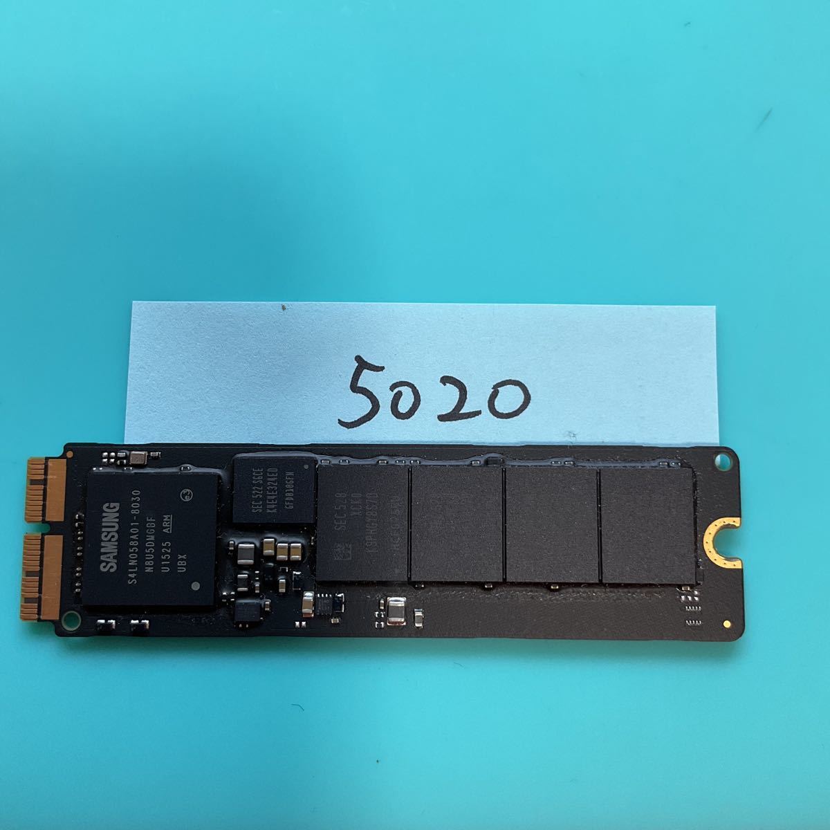 Apple SSD SAMSUNG 512GB (no.5020)