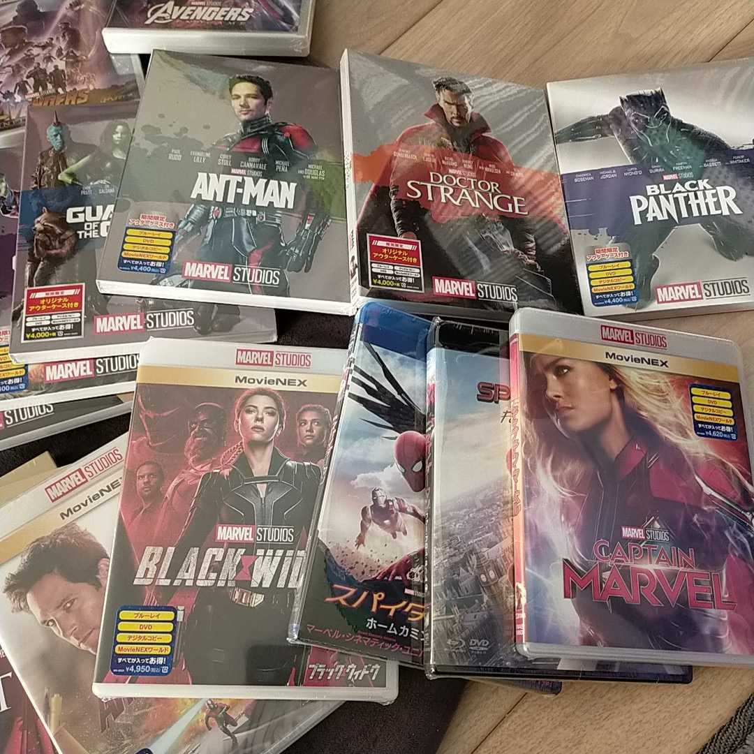 ma- bell new goods unopened domestic regular goods 24 point set Ironman Avengers Spider-Man Captain * America Blu-ray DVD