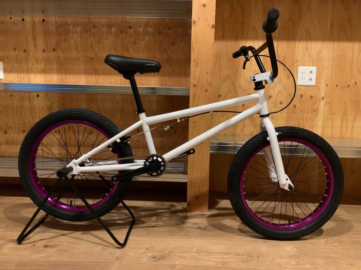 売り切り BMX 20インチ 白×紫/ クロスバイク マウンテンバイク 自転車