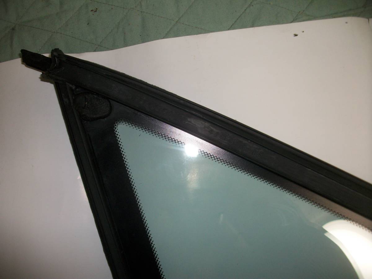 * Benz W140 right triangle rear door glass long ②