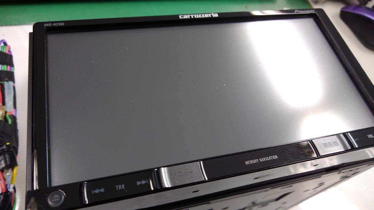 〇品 カロッツェリア ナビ 「 AVIC-RZ302 」 2018年地図 ワンセグ DVD CD SD音楽再生 動作確認OK!! 〇 2