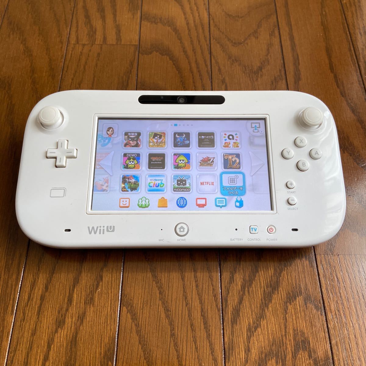 Wii U シロ 本体 32GB ソフト多数内蔵　ゲームパッドバッテリー容量大