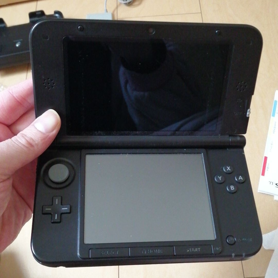 ニンテンドー3DS LL