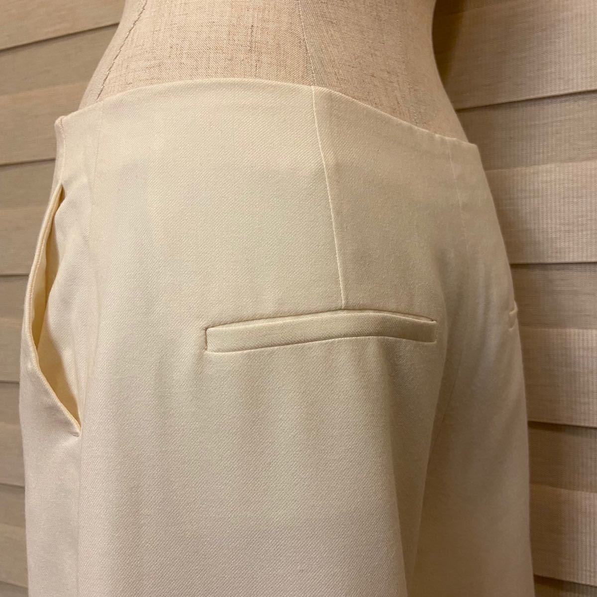 セオリー Theory ワイド クロップド パンツ サイズ2 アイボリー セオリー Theory ワイド クロップド パンツ サイズ2 アイボリー