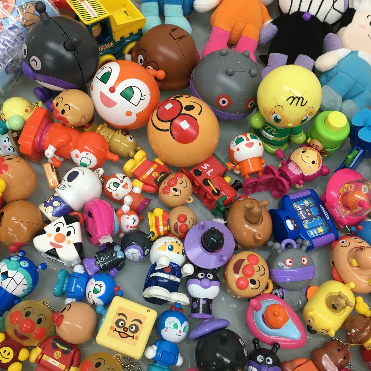 ジャンク】アンパンマン ぬいぐるみ キーホルダー ミニチュア ジャンク】アンパンマン ぬいぐるみ キーホルダー ミニチュア