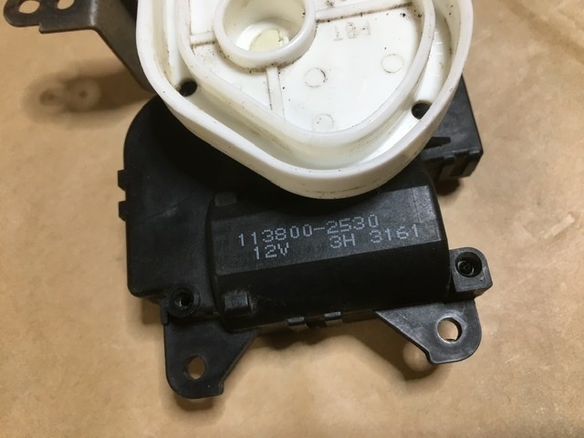 エアコン サーボモーター 1個 ワゴンR MH21S スズキ 純正 DENSO 113800-2530_画像2