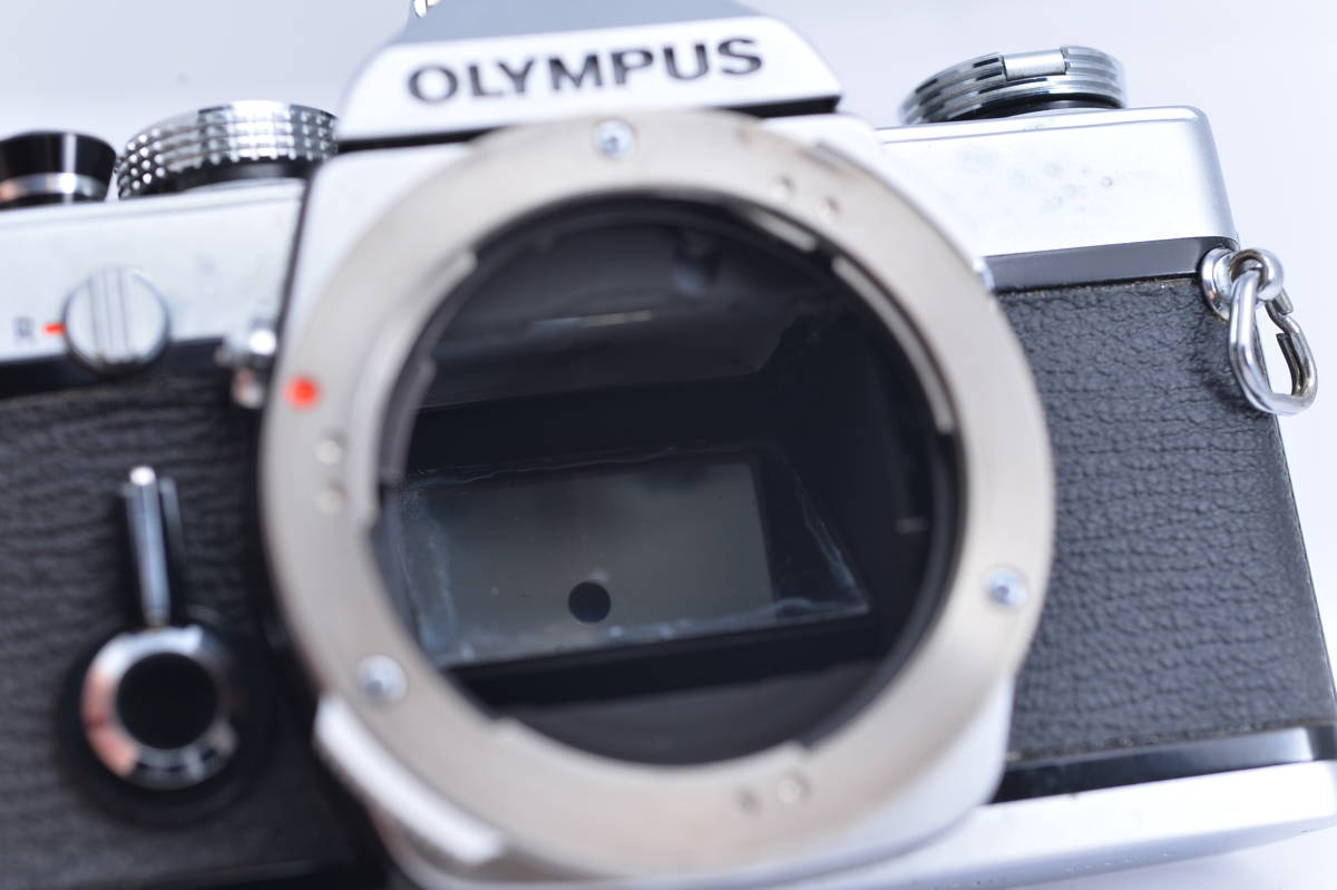 #1008 OLYMPUS OM-1 MC auto-w 35mm F2 オリンパス 広角レンズ付き 一眼レフフィルムカメラ_画像6