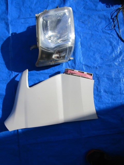 ハイゼットカーゴ　フェンダー　ライト　右　ハイゼットバン　S321V　系　ブラケット付き　パール_画像1