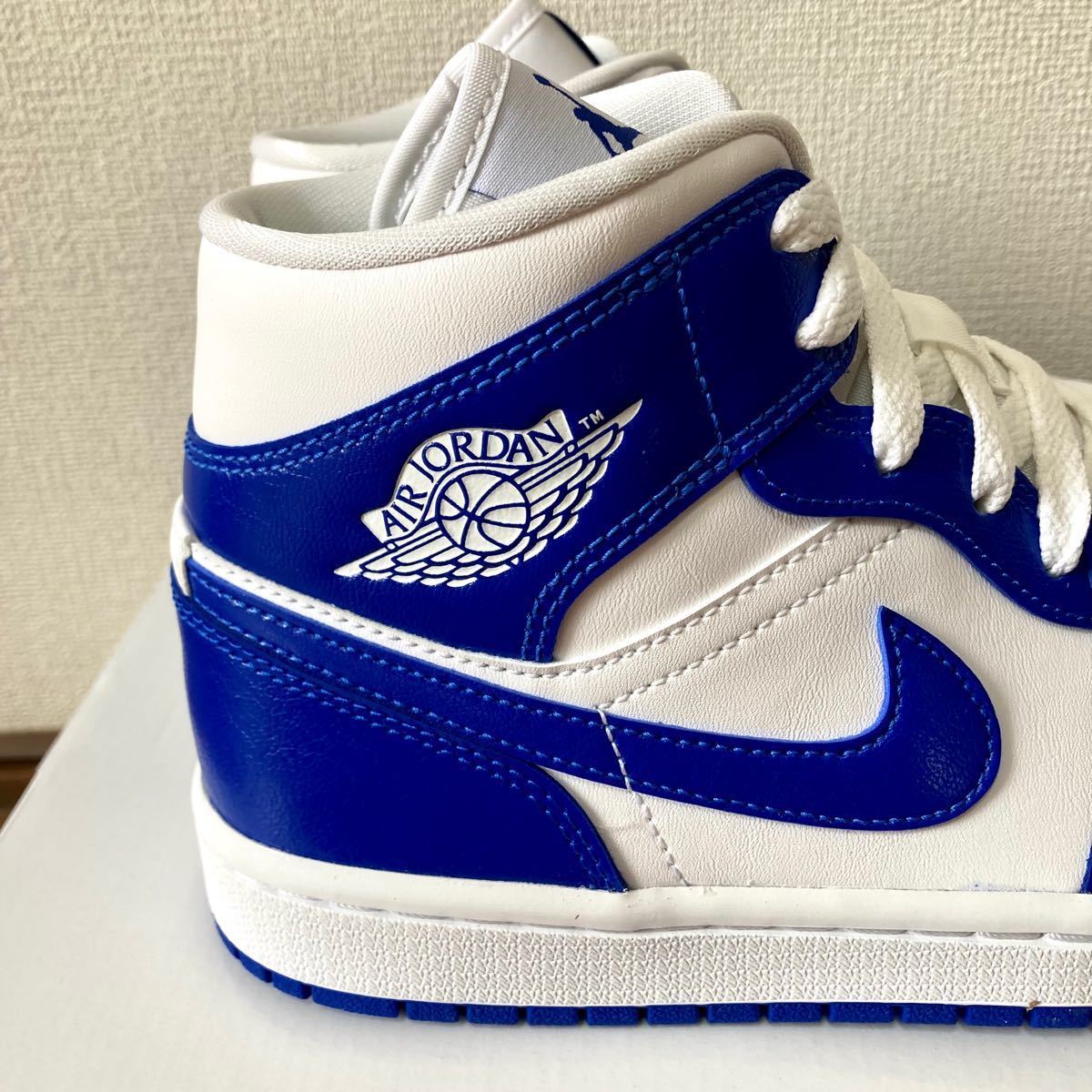 新品 タグ 箱付き NIKE AIR JORDAN1 ナイキ エアジョーダン1 MID ホワイト/ブルー 白 青 24cm|PayPayフリマ