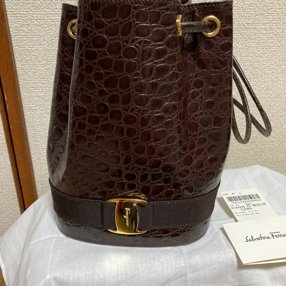 時間指定不可】 サルバトーレ フェラガモ 巾着袋 tdh-latinoamerica.de
