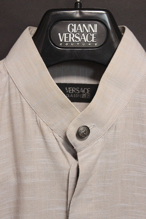 VERSACE CLASSIC V2 ヴェルサーチ クラシック メタル装飾ボタン マオカラー 長袖 ワイシャツ グレー size 38 メンズ イタリア製 正規品_画像3