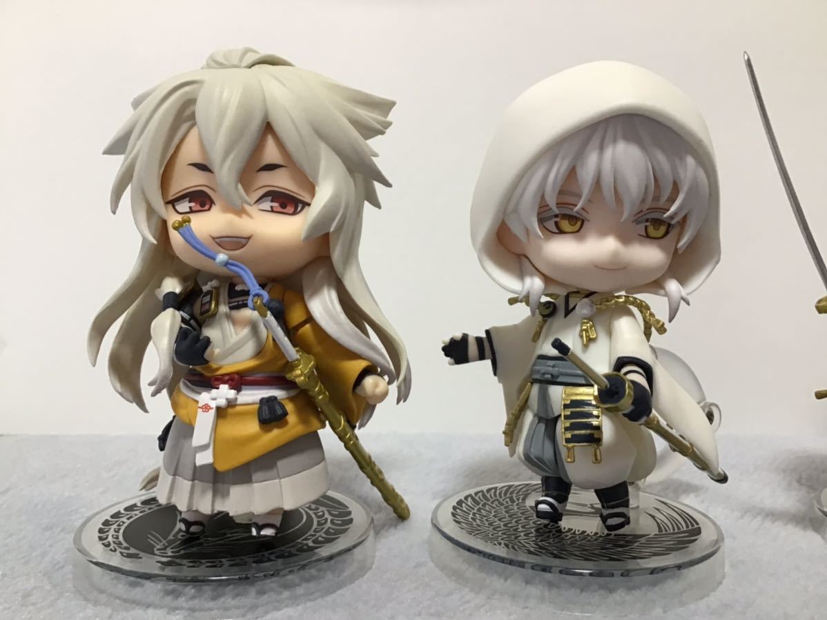 ジャンク】刀剣乱舞 ねんどろいど 三日月宗近 小狐丸 鶴丸国永 ジャンク】刀剣乱舞 ねんどろいど 三日月宗近 小狐丸 鶴丸国永