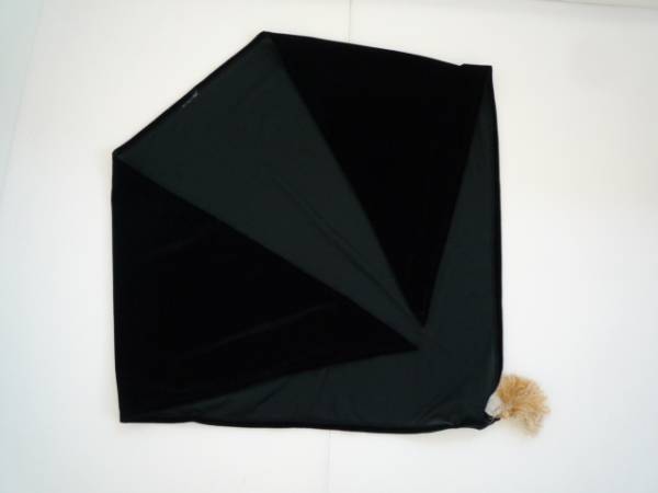 【お買い得！】　◆ 腰巻き布 ◆　濃い緑系　ベロア生地　衣装　装飾品　三角形