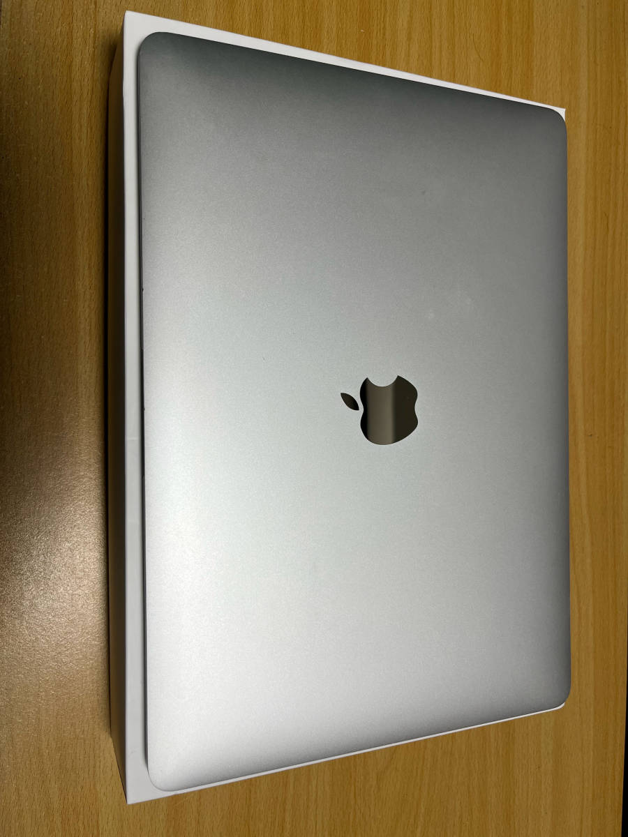 【Apple】MacBook Air 13インチ（Late 2020） Apple M1 8コア RAM8GB SSD512GB MGNA3J/A【シルバー】