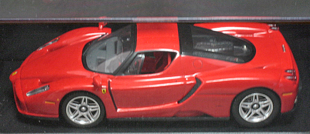 1/43 ixo イクソ FER001 Enzo Ferrari Red 2002「クリアケース保存品」_画像7