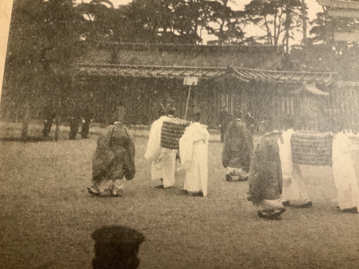 ■送料無料■ 明治神宮鎮座祭 大正 人 東京都 絵葉書 古葉書 エンタイア 写真 印刷物 古写真 郵便はがき ●破れあり/くNAら/EE-9132_画像2