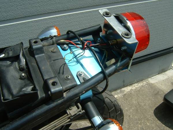 ゼファー400用Z2テールランプ付きフェンダーレスキット新品即決 ゼファー400用Z2テールランプ付きフェンダーレスキット新品即決
