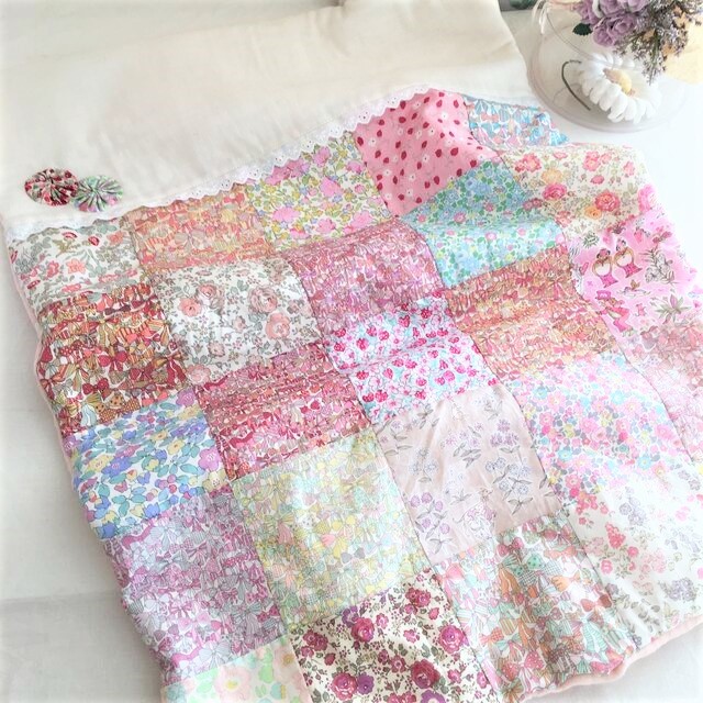 Libertyflower patch . quilt +6 -ply gauze blanket * Liberty * Jenny z ribbon *betsi beach * Ferrie site* organic *yo-yo- quilt 