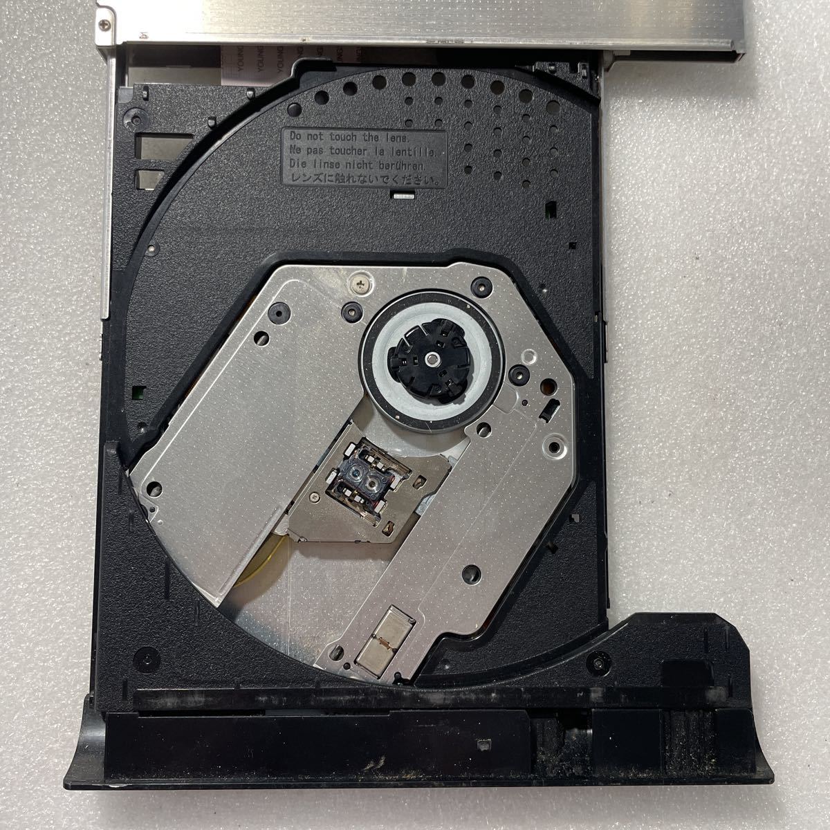BZ-4 激安 Blu-ray ドライブ スリムタイプ ノートパソコン用　Panasonic UJ272 2015年製　Blu-ray、DVD再生確認済み　中古品_画像2
