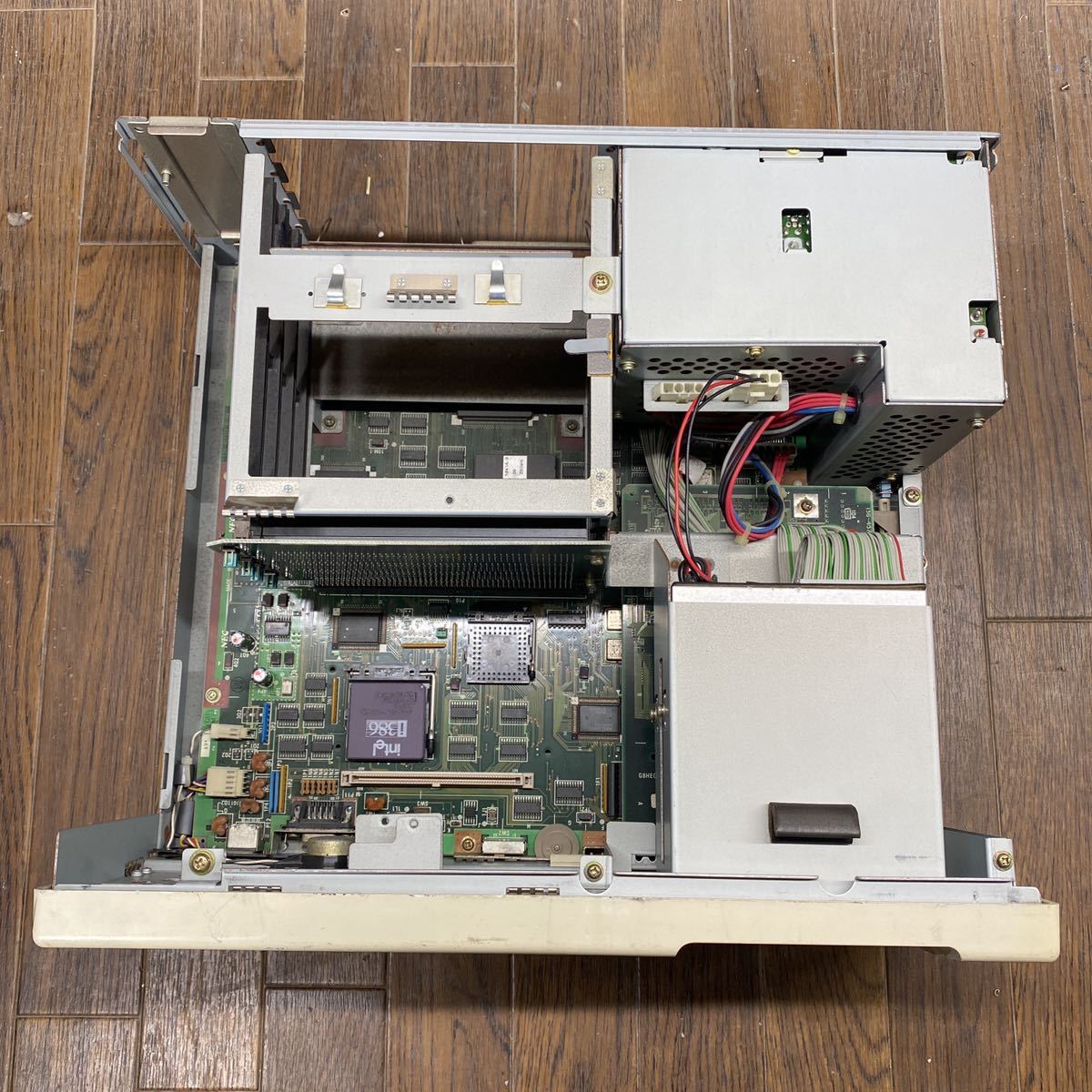 PC98M-203 激安 レトロPC98シリーズ NEC PC-9801DA/U2 通電不可 HDD欠品 ジャンク_画像5