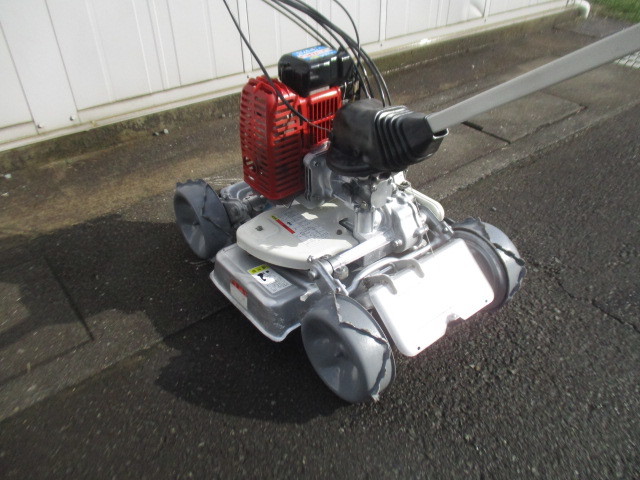 オーレック自走式草刈機スパイダーモアSP851、4WD、4サイクル オーレック自走式草刈機スパイダーモアSP851、4WD、4サイクル