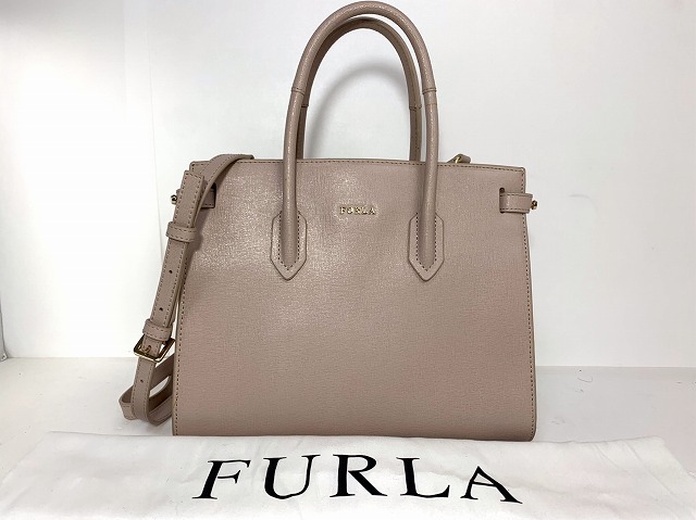 美品★送料無料★ フルラ FURLA レザー 2Way ハンドバッグ ショルダーバッグ